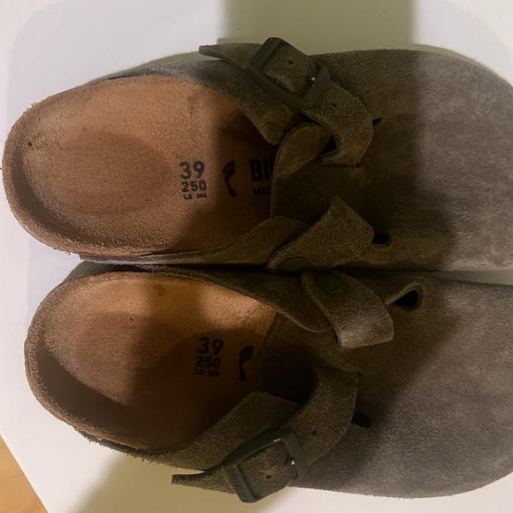 Birkenstock Boston in sold out moss color - Picture 2 of 3